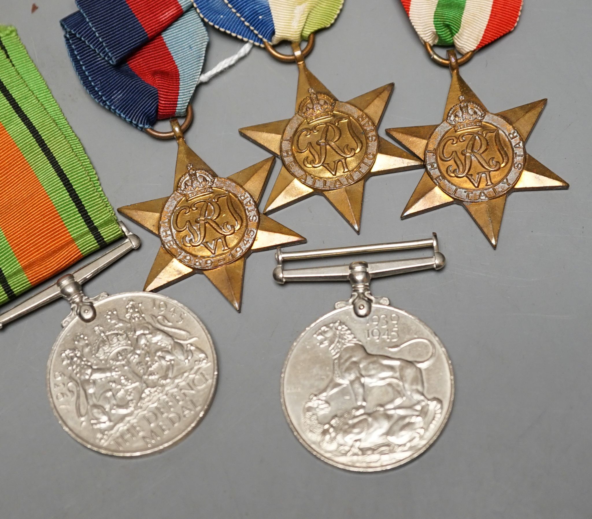 A group of five WW2 medals